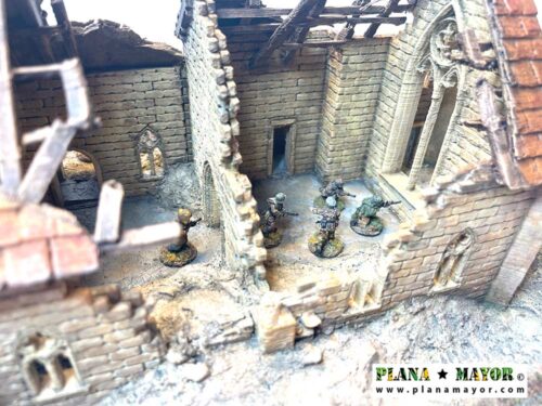 Iglesia románica destruida - Imagen 32